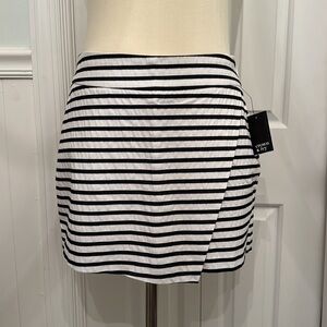 🆕 crown & ivy Stripe Skort